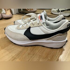 2025 Nike Waffle Debut Sneakers